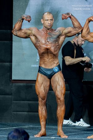 CLASSIC  PHYSIQUE новички